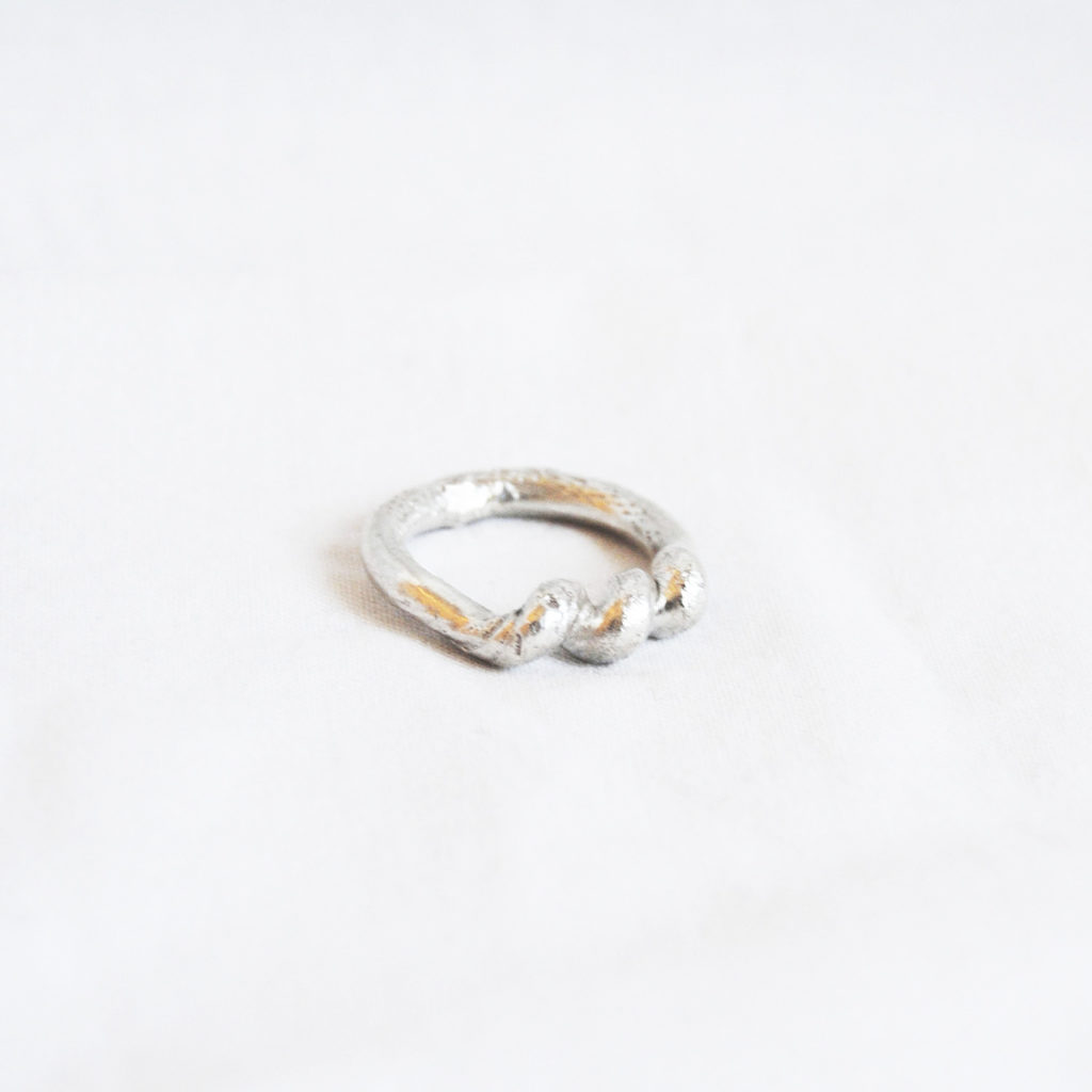 Round ring silver