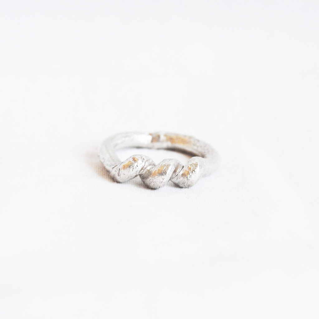 Round ring silver