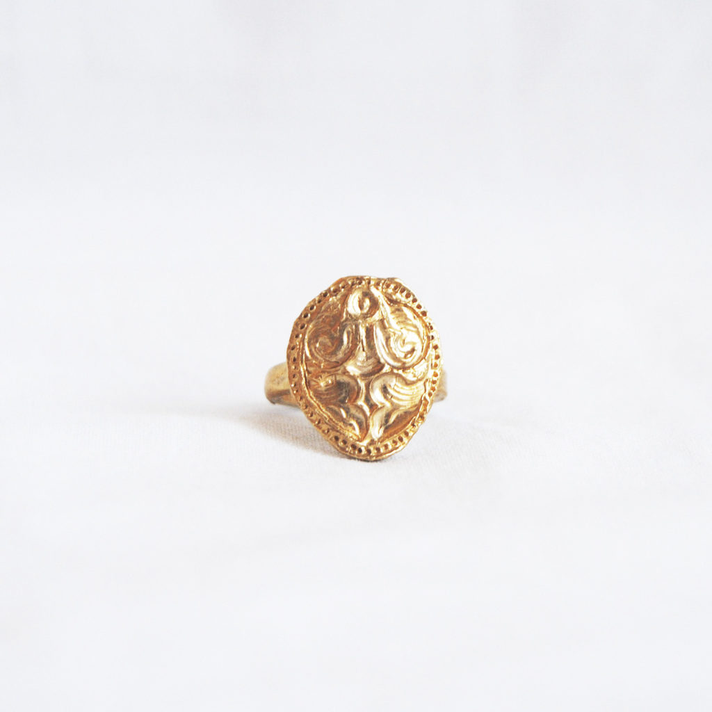 Venus bronze ring