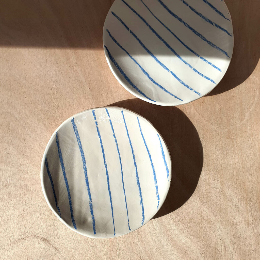 Righe blu plate